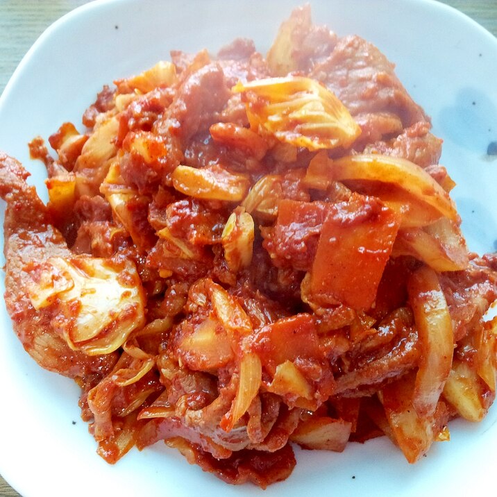 チェユッ ポックム (豚肉の炒め物)